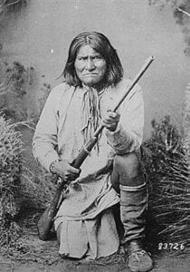 Geronimo's Descendants Sue Skull and Bones for Stealing his Remnants in 1918